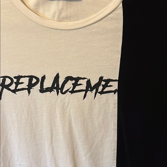 White and black graphic tee - Picture 4 of 4